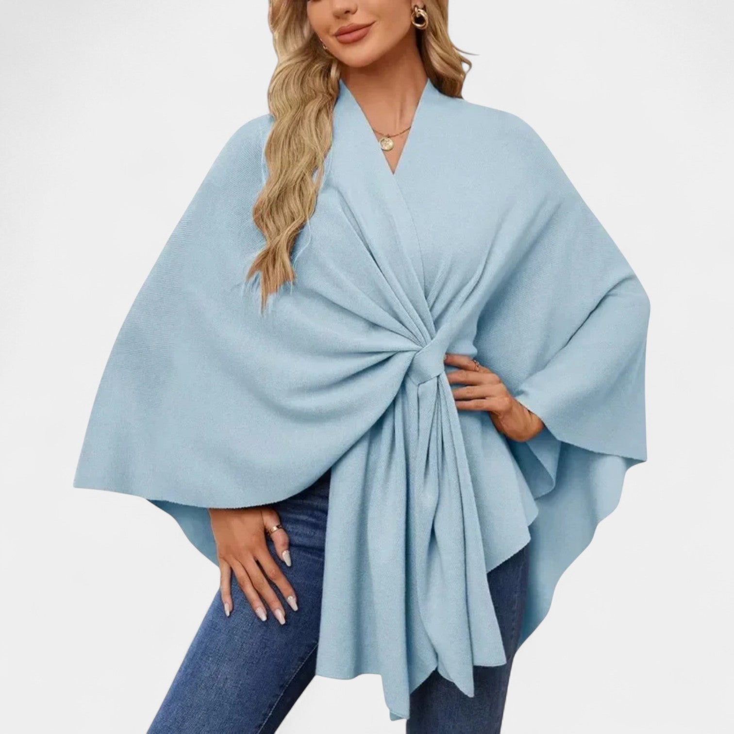 Daniela – Elegantní pončo s jemným spadením a mašlí